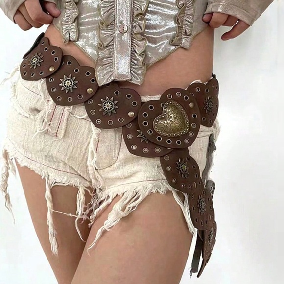 Western Vegan Leather Heart Star Grommet Concha Belt - Picture 1 of 6